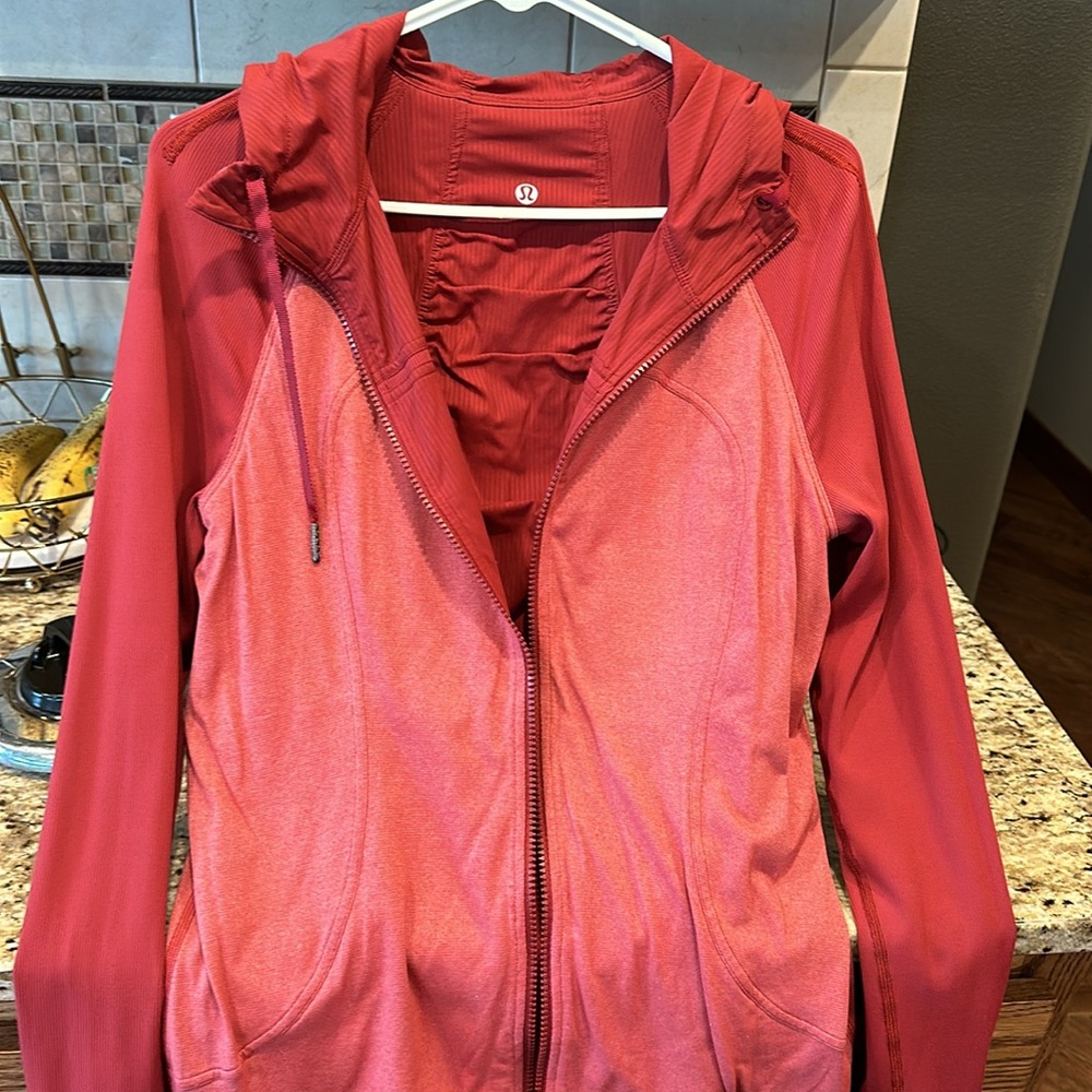 Reversible Lululemon Rust Colored Windbreaker/Jac… - image 5